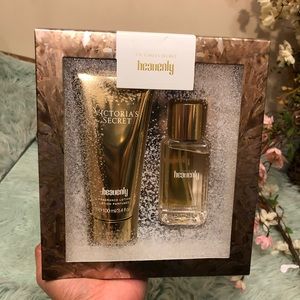 Victoria’s Secret HEAVENLY GIFT SETS (offer now)